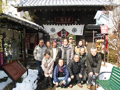 佐久市　長寿の里・ぴんころ地蔵前で